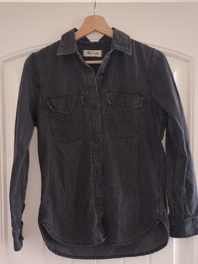 Madewell Washed Charcoal Button-Up Shirt